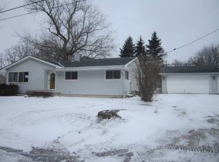 8508 Garrison Rd, Wonder Lake, IL 60097