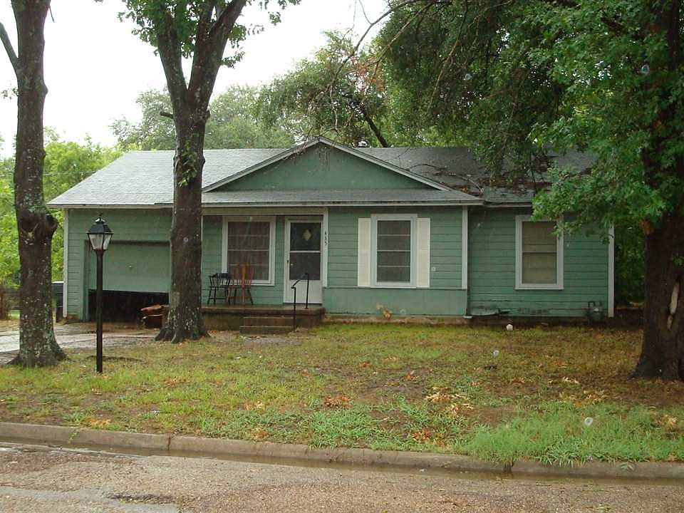 1st image of 435 Maryland St
