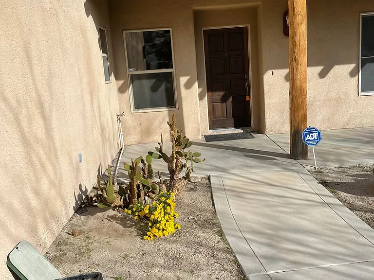 6231 Mirlo Rd — Photo 1