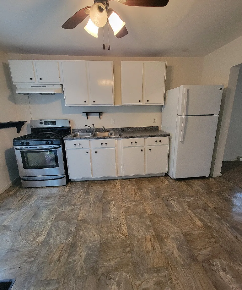 1123 South 13th Avenue - 1 — Photo 2