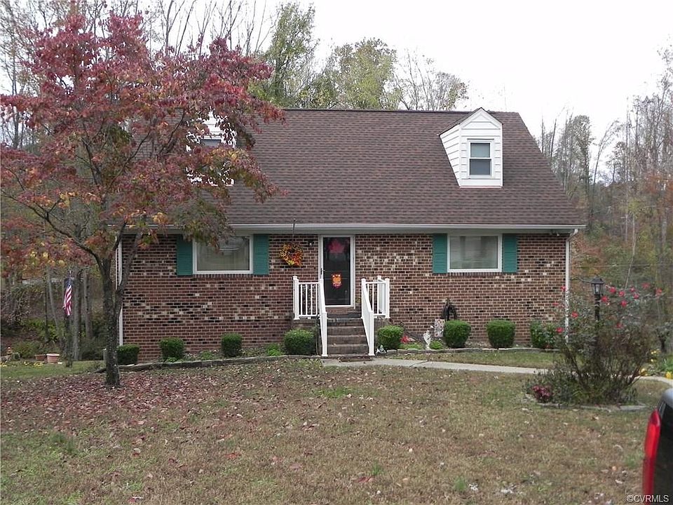1st image of 306 Washington Ct