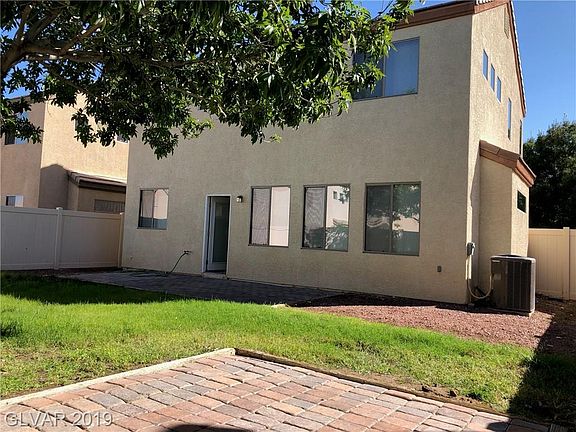 4th image of 534 Dolphin Peak Ct