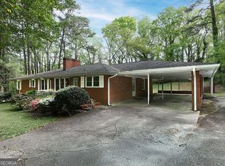 6325 Dodgen Rd SW, Mableton, GA