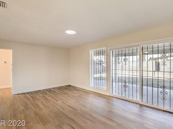 5th image of 1101 Tamerack Ave