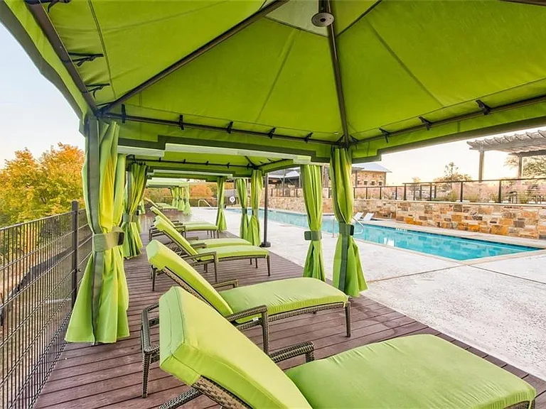 6904 Empresa Dr — Photo 33