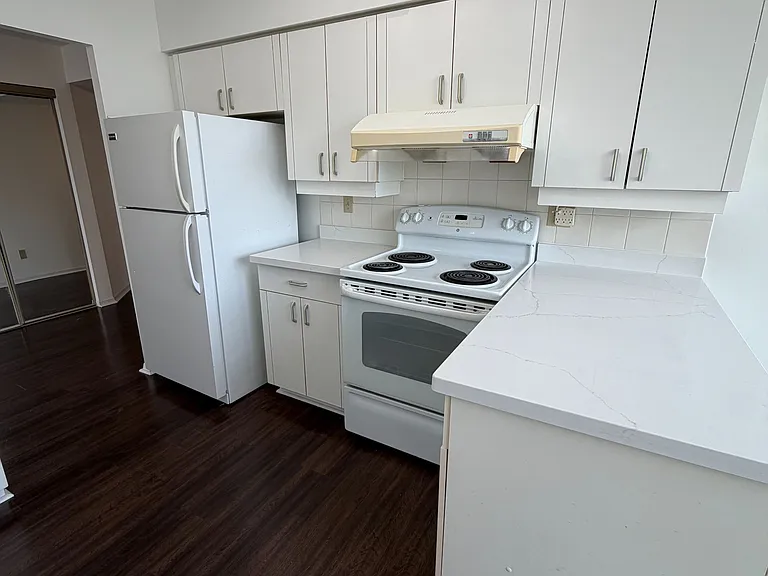175 Bamburgh Cir #1609 — Photo 4