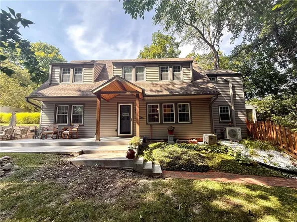 1914 N 22nd St, Saint Joseph, MO 64505
