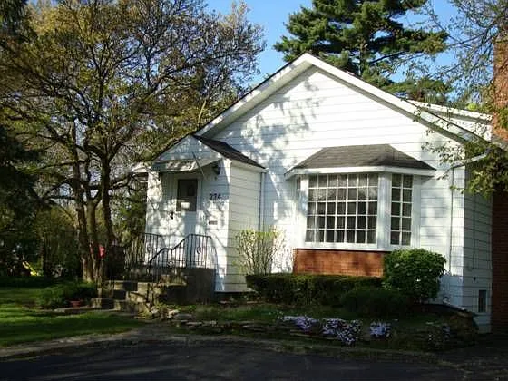 224 S Finley Rd photo 1