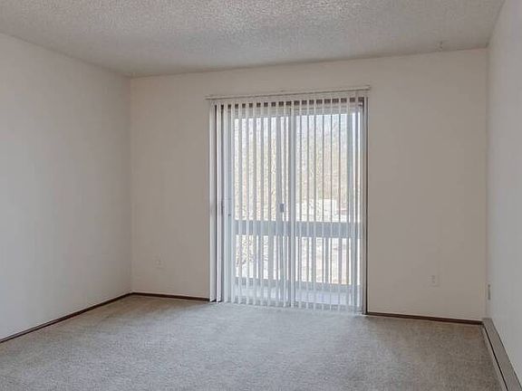 3rd image of 3807 SE 34th Ave #3713