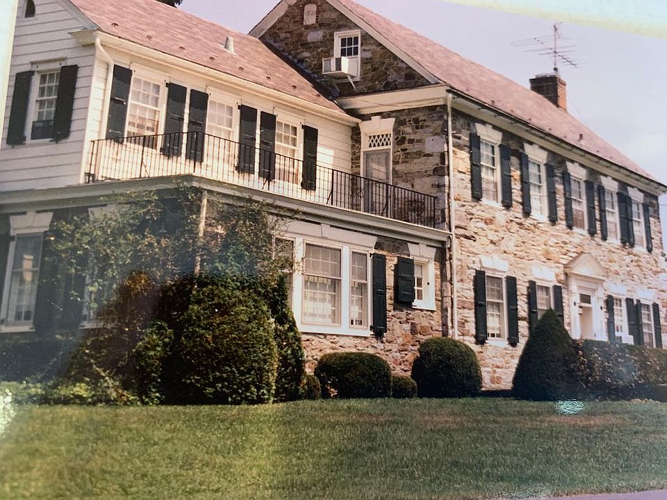 2nd image of 6463 Penn Ave