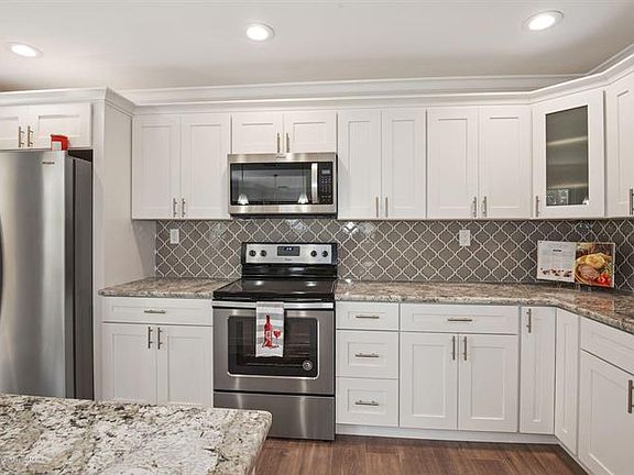 5th image of 72A Patrick Henry Sq #1000