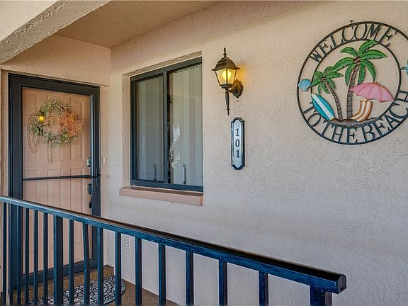 5th image of 1003 SW 47th Ter APT 101