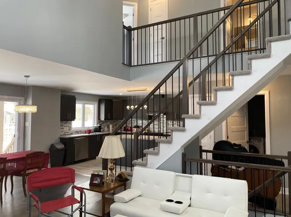 208 Moisson St, Russell, ON K0A 1W0
