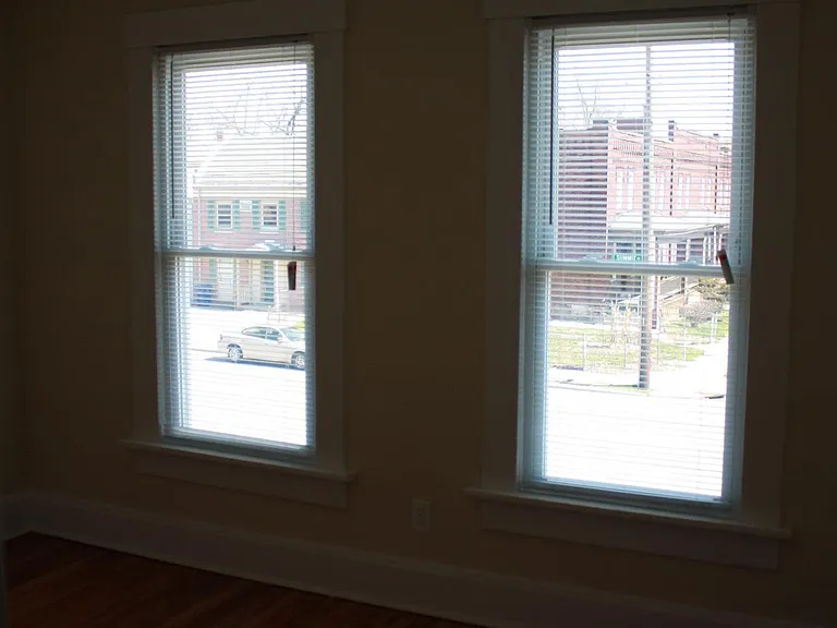 2195 Summit St — Photo 6