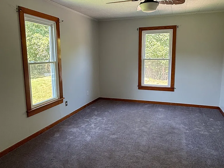 136 Waverly St #4 — Photo 8