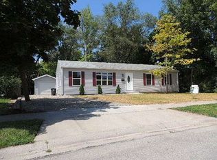 620 Lyell Ct, Fort Wayne, IN 46825