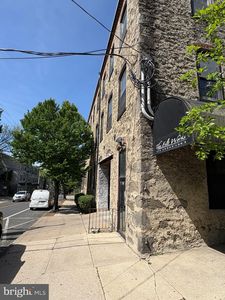374 Shurs Ln APT 203, Philadelphia, PA, 19128