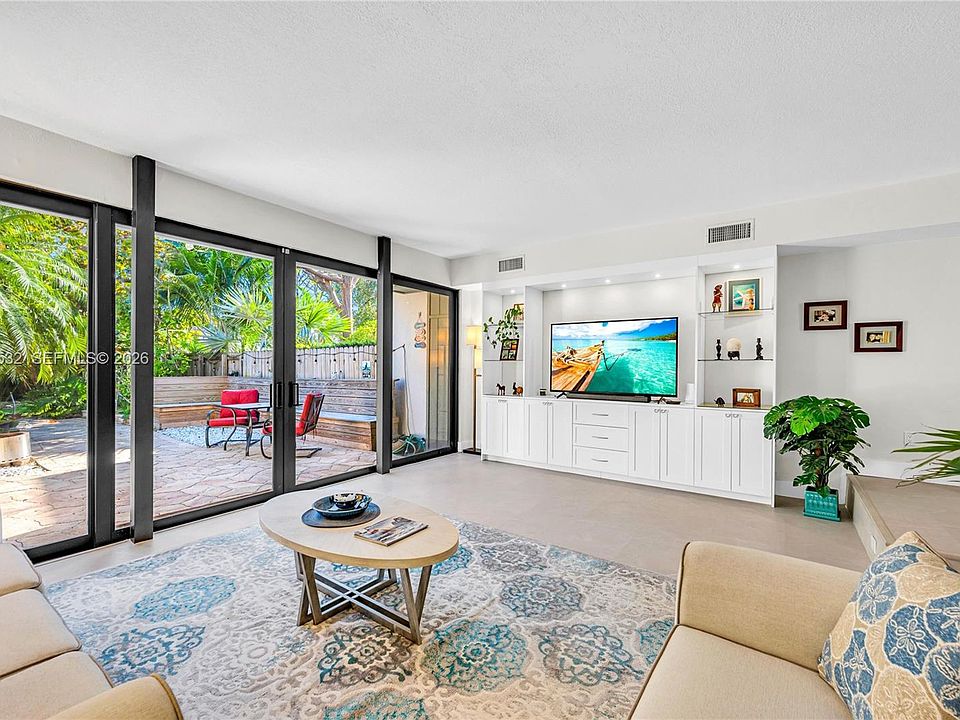 1st image of 7018 SW 53rd Ln