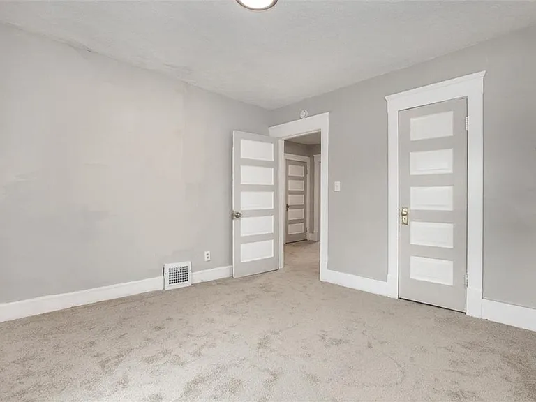 5614 Drake Ave — Photo 13