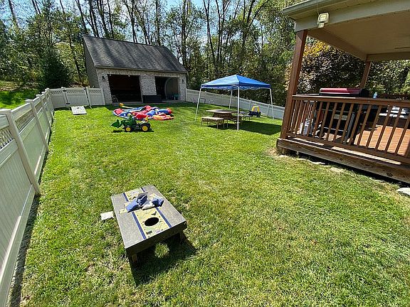 3rd image of 10098 Stella De Oro Ct