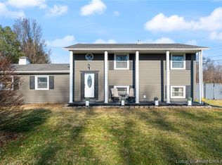 1664 Long Meadow Dr, New Albany, IN 47150