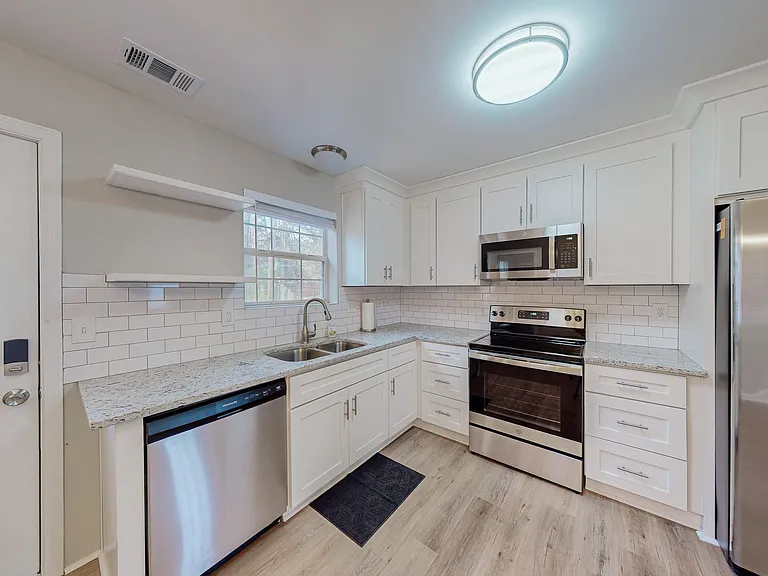 Shenta Oak Dr — Photo 7