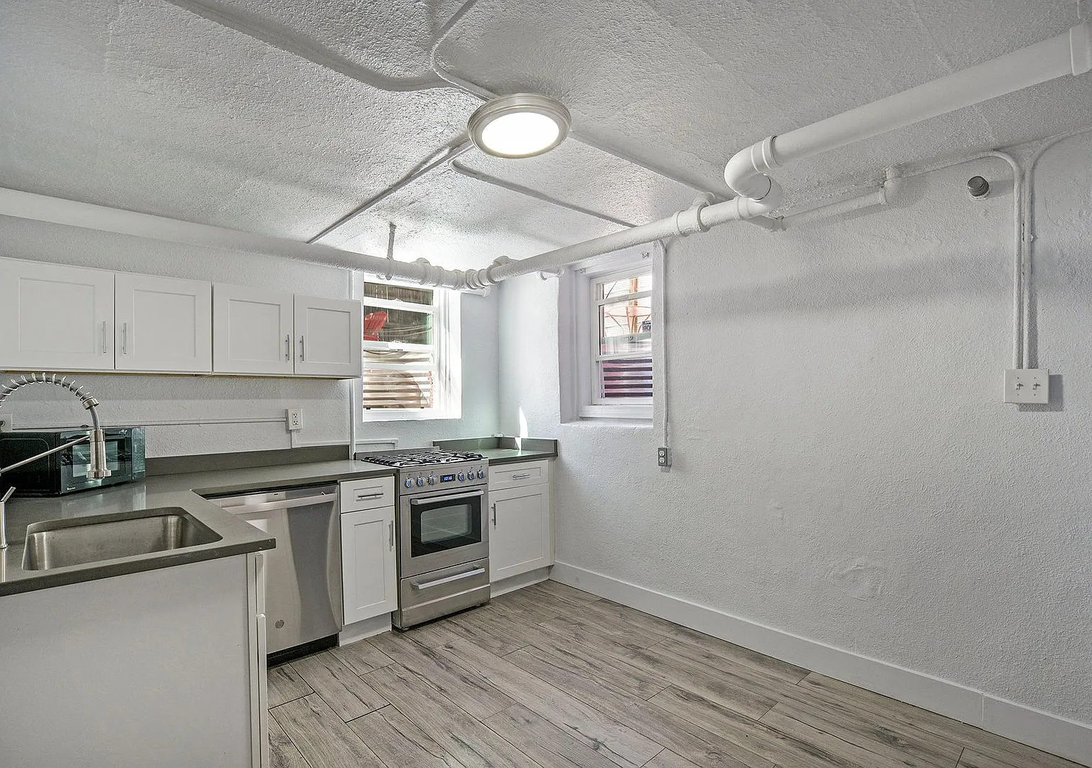 1159 Corona St. — Photo 4