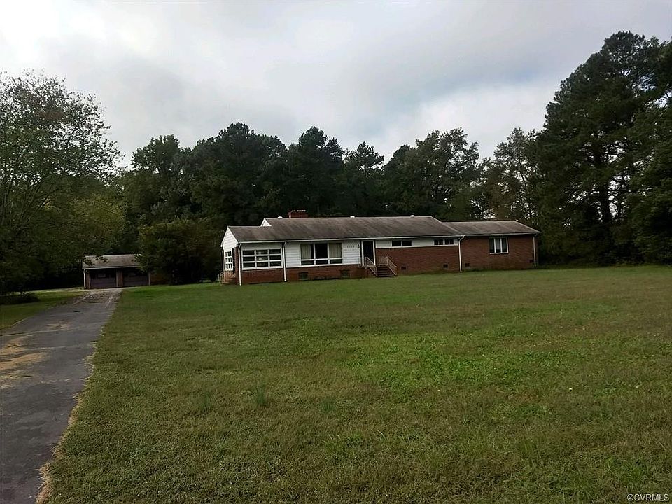 2nd image of 2305 New Market Rd