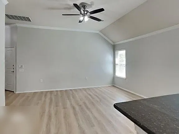 5833 Zachary Scott St — Photo 6