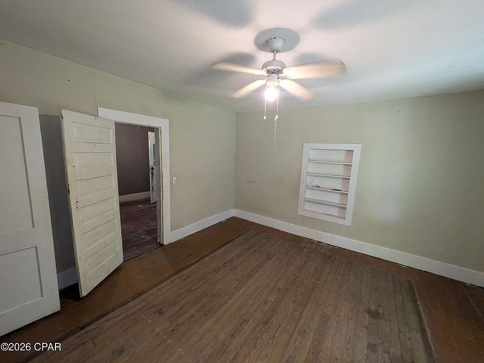 19th image of 4803 Basswood Rd