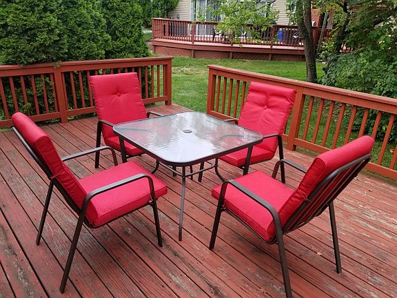 20x20 Deck with Patio furniture
