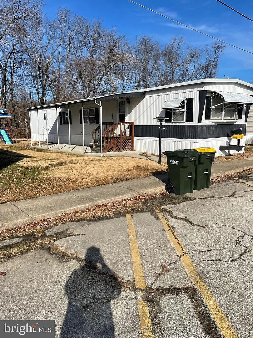 3598 Iris Ave photo 1