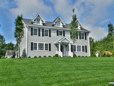 201 Hillside Ave, Wyckoff, NJ, 07481