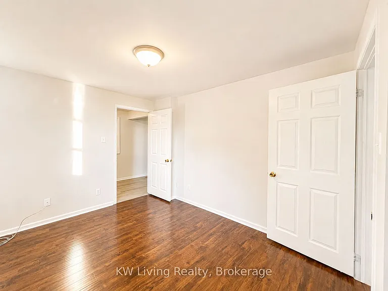 127 Lake Dr N — Photo 33
