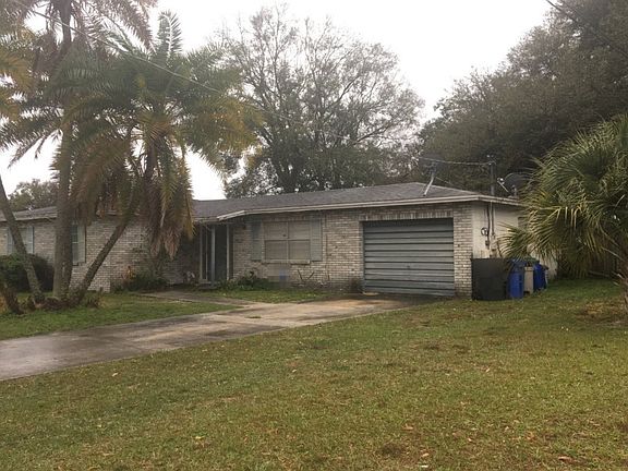 2nd image of 7318 Kingsbury Cir