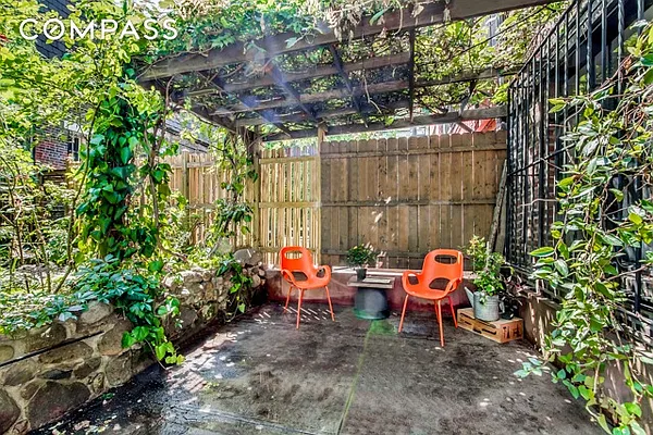 Sold by Compass | media 27