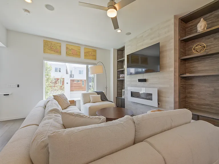 1731 King St #1731 — Photo 12