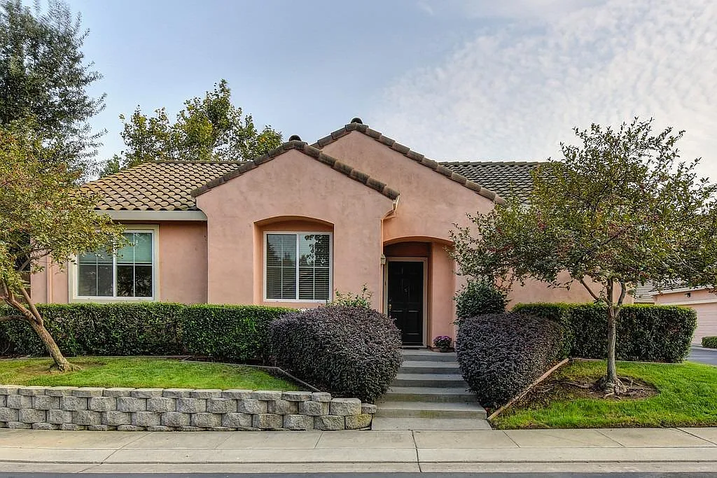 3 Naples Ct photo 1