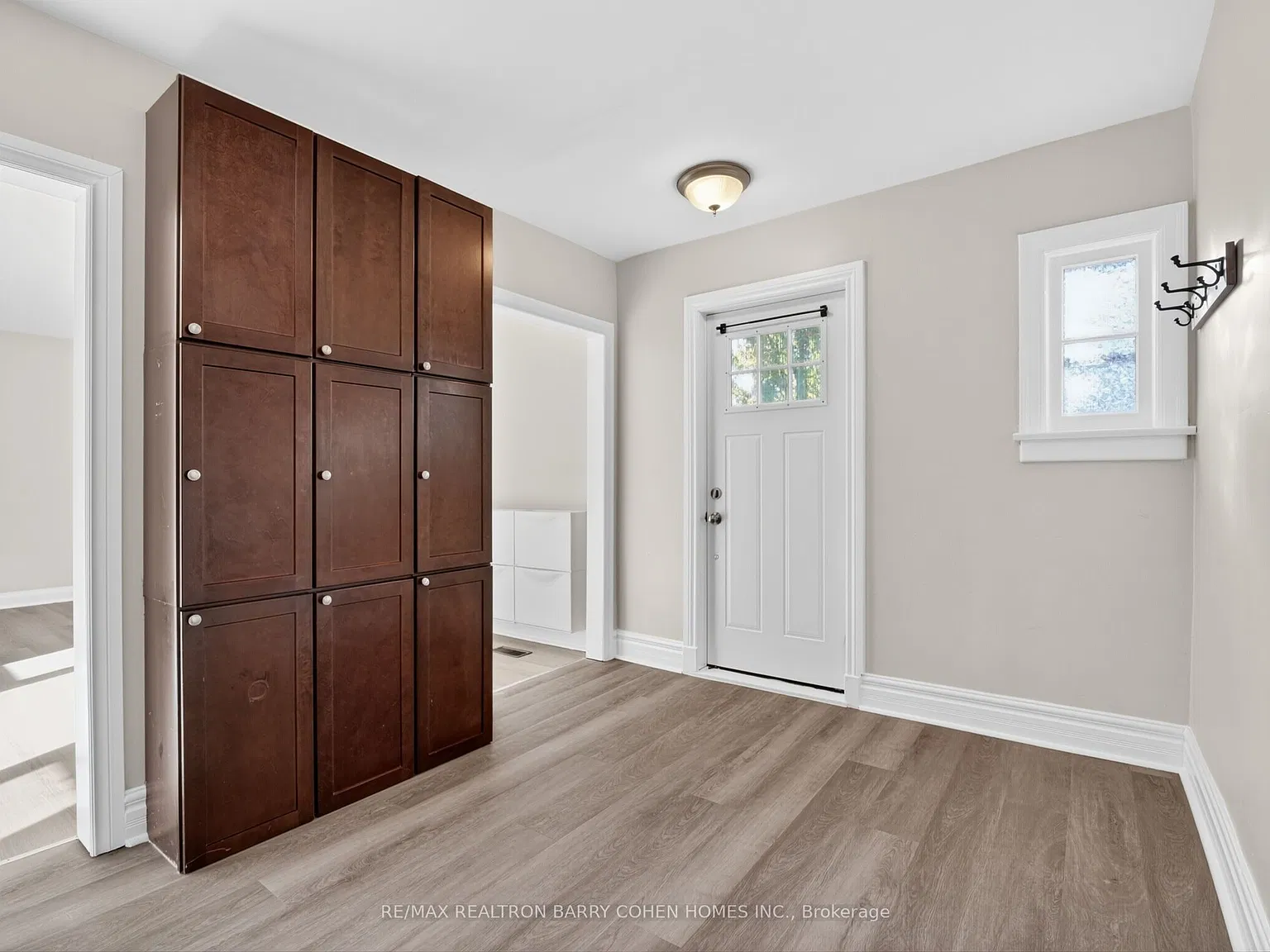 4 bed, $3,900 — Photo 3