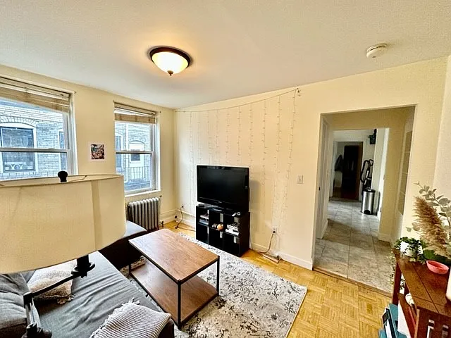 2 bed, 9999 sqft, $3,850 — Photo 2