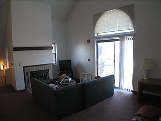 2nd image of 527 Donofrio Dr Unit 5