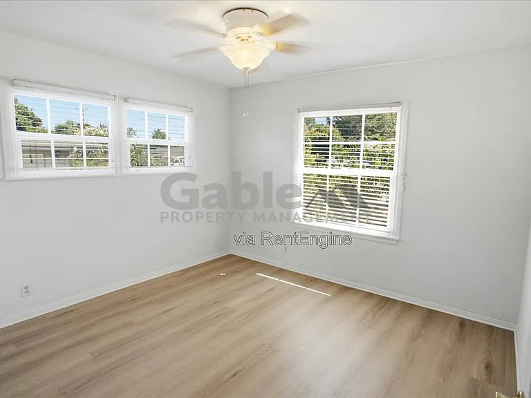 24943 Chestnut St — Photo 6