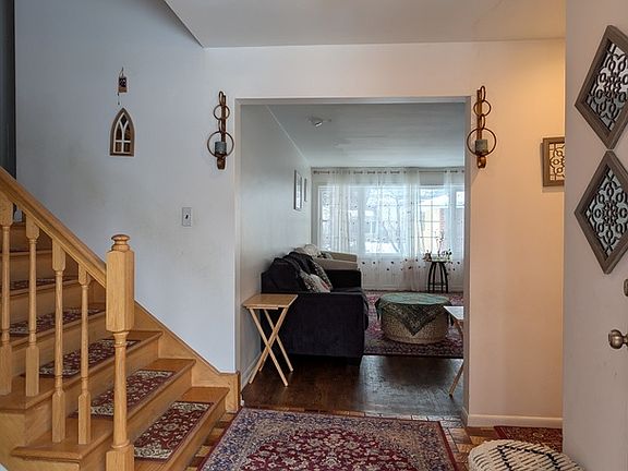 3rd image of 232 Kilpatrick Ave