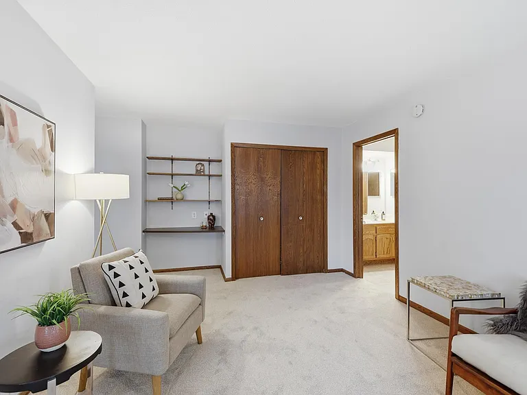 709 11th Ave S #5 — Photo 9
