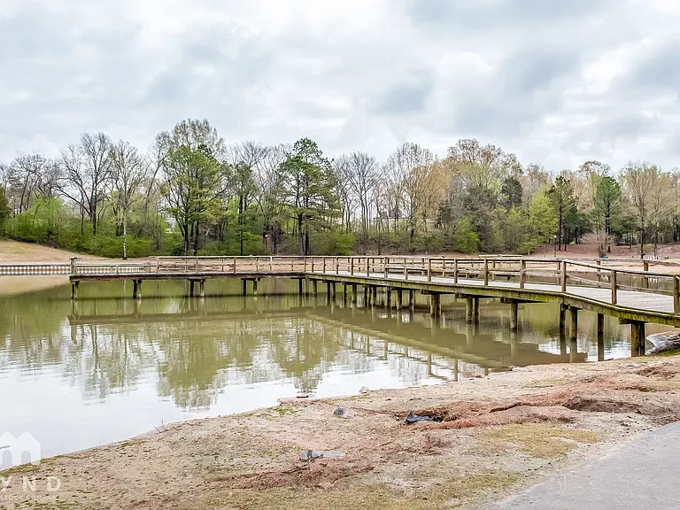 8418 Regal Bend Dr — Photo 15