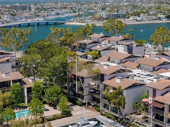 5116 Marina Pacifica Dr N, Long Beach, CA 90803