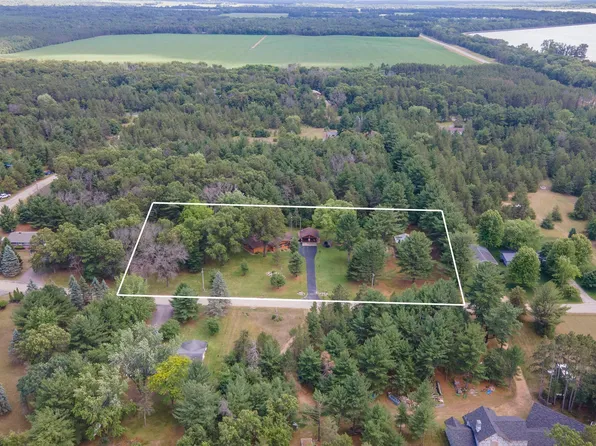 1879 Lakeview Dr, Friendship, WI 53934