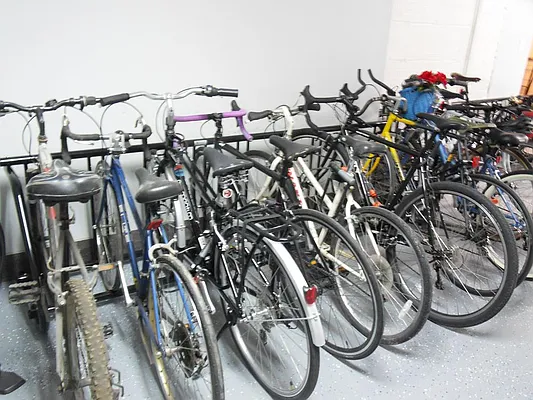 Rented by R New York | media 33