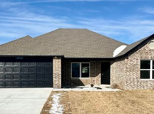 1712 Ridgefield Cir, Searcy, AR 72143