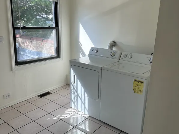 5826 N Broadway St, Chicago, IL 60660